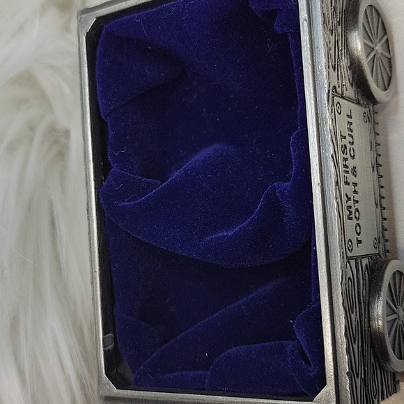 💕Silver Teddy Bear Tooth and Curl Keepsake Box - Picture 3 of 3